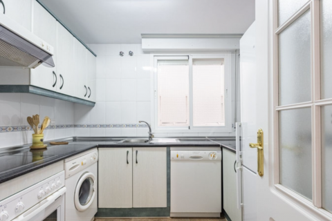 Huoneisto myytävänä Cortes (San Pedro De Alcantara), Malaga, Espanja, 2 makuuhuonetta, 95 m2 No. 119616 - kuva 11