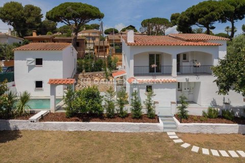 Villa à vendre à Sant Feliu de Guixols, Girona, Espagne, 5 chambres, 210 m2 No. 177605 - photo 4