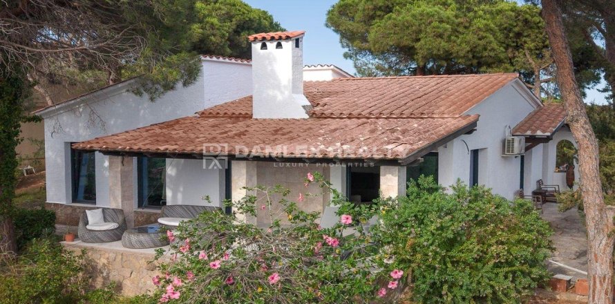 Villa i Lloret de Mar, Girona, Spanien 3 sovrum, 172 kvm. Nr. 177603