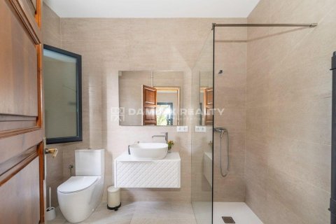 Villa till salu i Lloret de Mar, Girona, Spanien 3 sovrum, 172 kvm. Nr. 177603 - foto 16