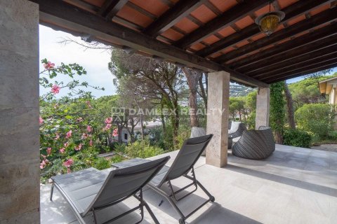 Villa till salu i Lloret de Mar, Girona, Spanien 3 sovrum, 172 kvm. Nr. 177603 - foto 7
