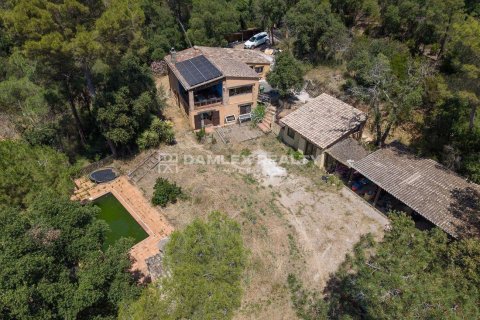Zemes gabals Girona, Spānijā 4 istabas, 31000 m2 Nr. 177604