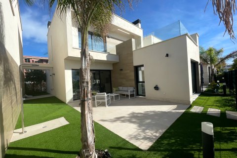 Villa till salu i Murcia, Spanien 3 sovrum, Nr. 140692 - foto 1