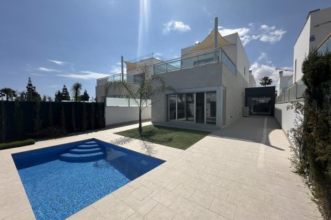 Villa till salu i Los Alcazares, Murcia, Spanien 4 sovrum, Nr. 140690 - foto 20