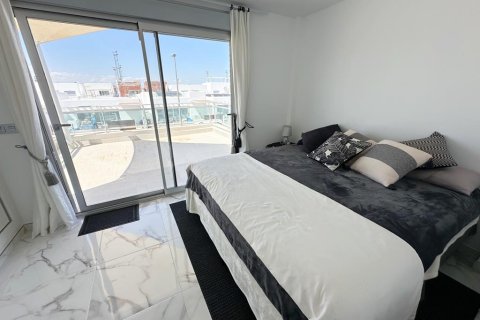 Villa till salu i Los Alcazares, Murcia, Spanien 4 sovrum, Nr. 140690 - foto 16