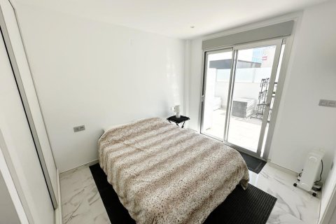 Villa till salu i Los Alcazares, Murcia, Spanien 4 sovrum, Nr. 140690 - foto 10