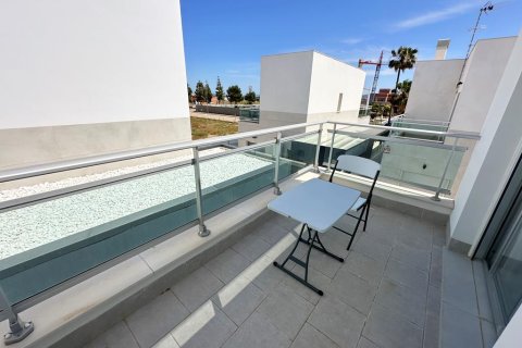 Villa till salu i Los Alcazares, Murcia, Spanien 4 sovrum, Nr. 140690 - foto 28