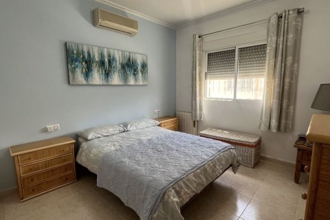 Villa en venta en Algorfa, Alicante, España 3 dormitorios,  No. 147257 - foto 20