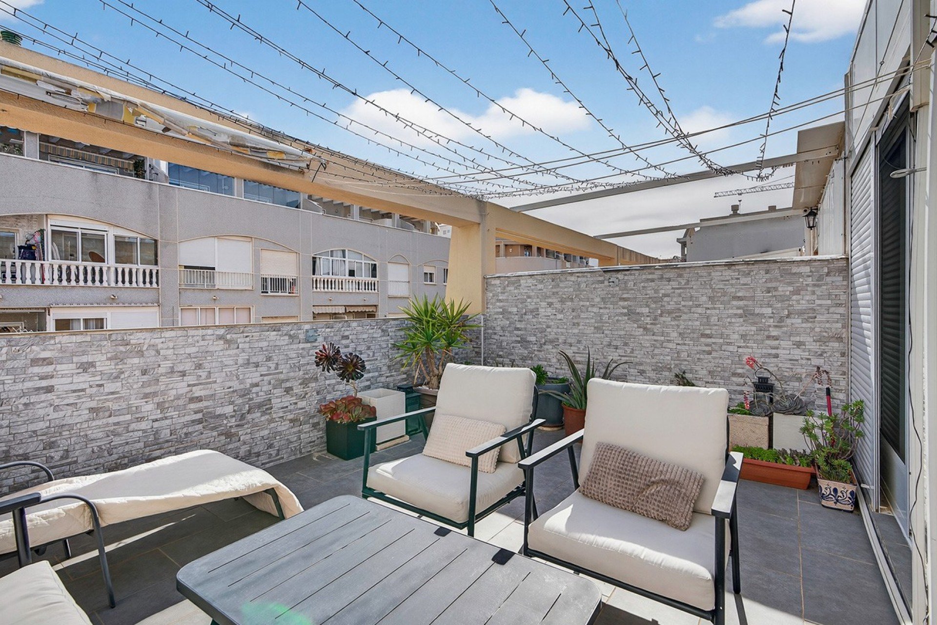 Apartment in Torrevieja, Alicante, Spain 4 bedrooms, 108 sq.m. No. 151787