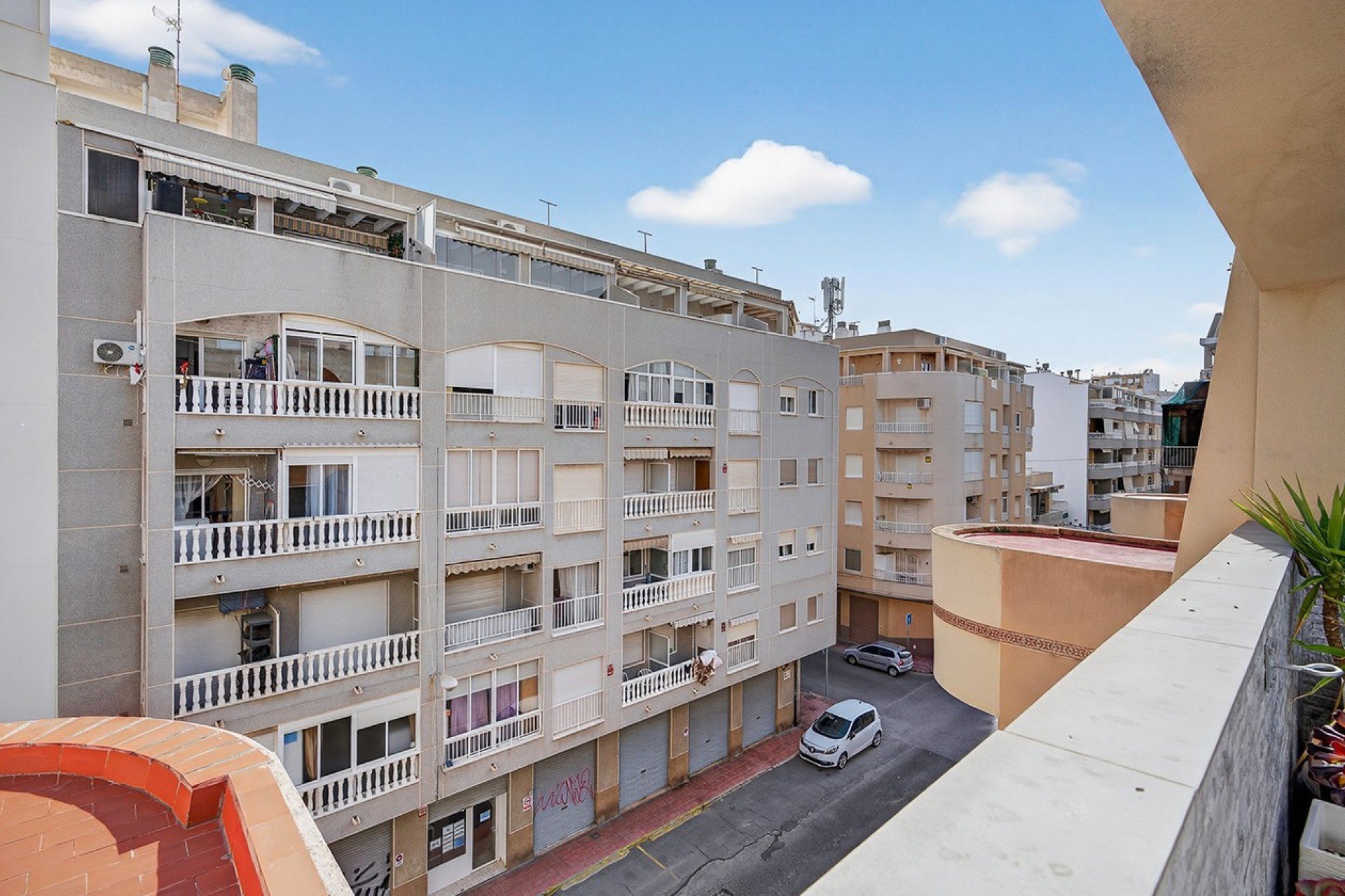 Apartment in Torrevieja, Alicante, Spain 4 bedrooms, 108 sq.m. No. 151787