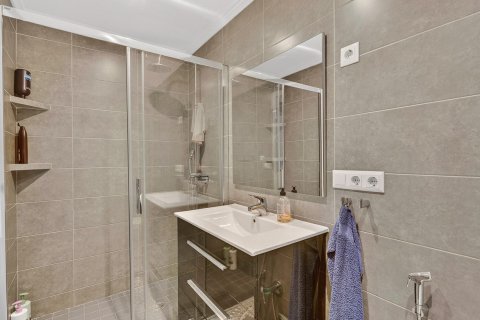 Apartament w Torrevieja, Alicante, Hiszpania 4 sypialnie, 61 mkw. nr 151787 – zdjęcie 30