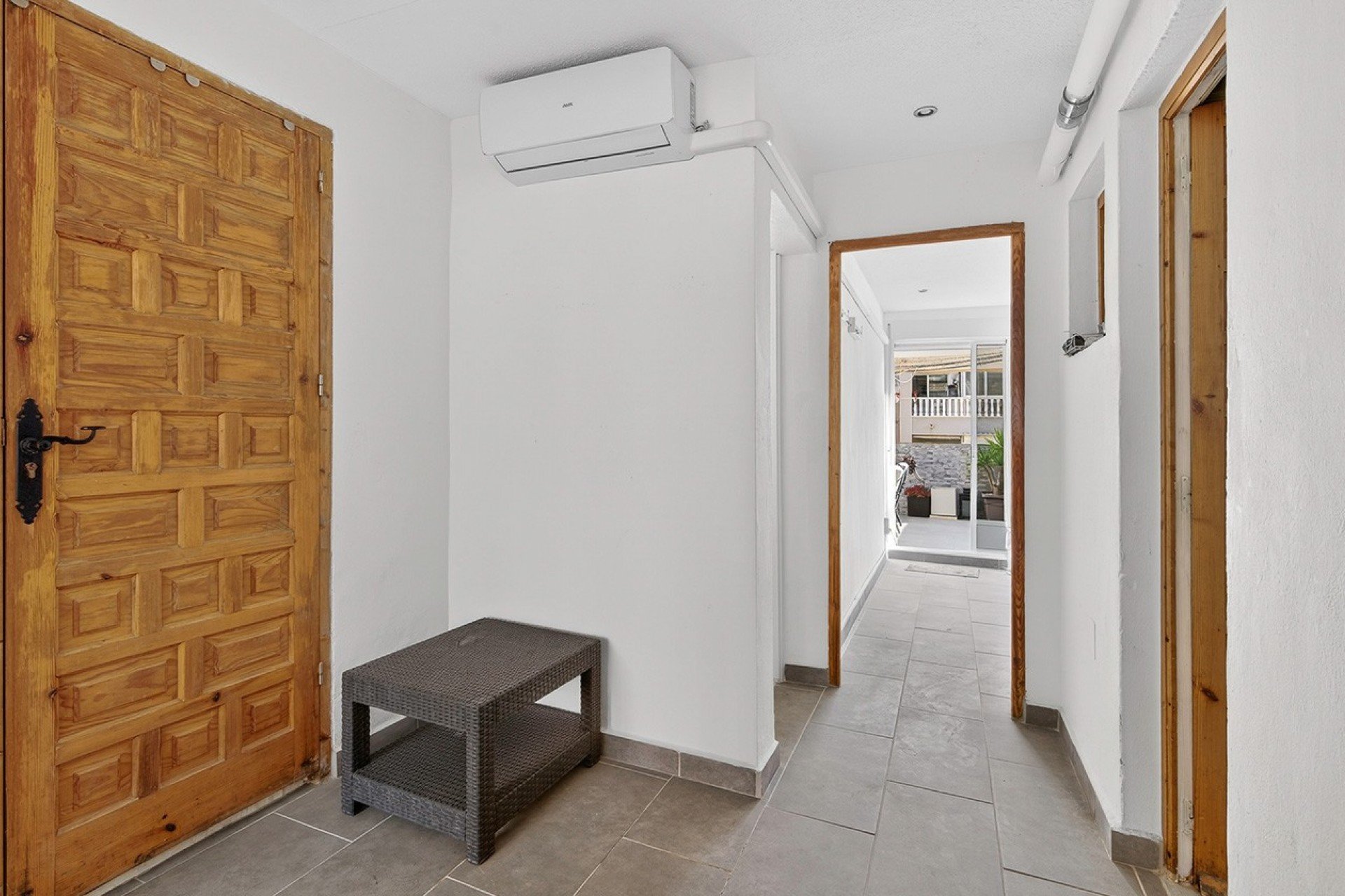 Apartment in Torrevieja, Alicante, Spain 4 bedrooms, 108 sq.m. No. 151787