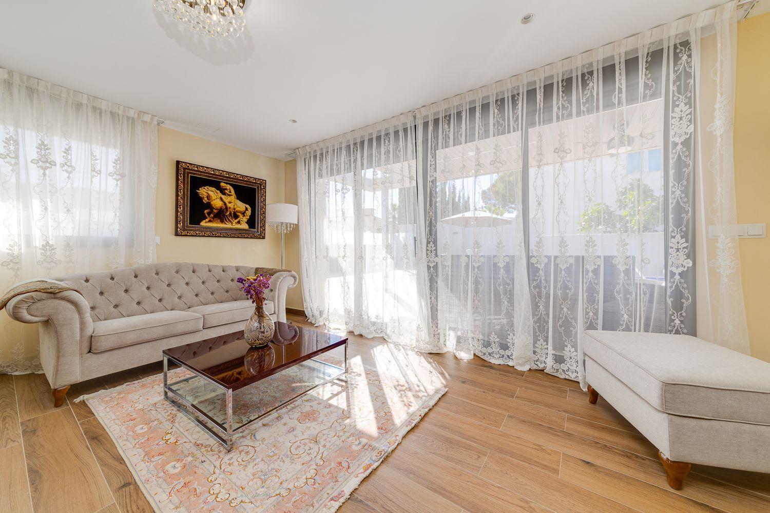 Villa i Los Balcones, Alicante, Spanien 3 sovrum, 461 kvm. Nr. 151793