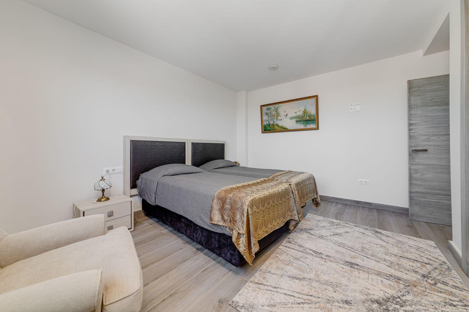 Villa i Los Balcones, Alicante, Spanien 3 sovrum, 461 kvm. Nr. 151793
