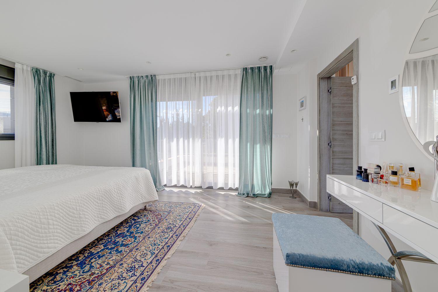 Villa i Los Balcones, Alicante, Spanien 3 sovrum, 461 kvm. Nr. 151793