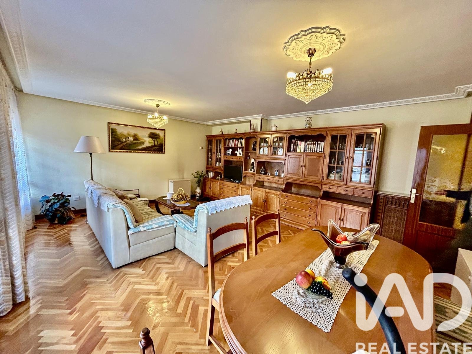 Huoneisto La Baneza, Leon, Espanja 4 makuuhuonetta, 147 m2 No. 195125