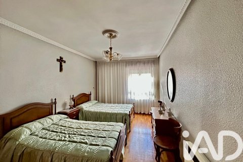 Lägenhet till salu i La Baneza, Leon, Spanien 4 sovrum, 147 kvm. Nr. 195125 - foto 9