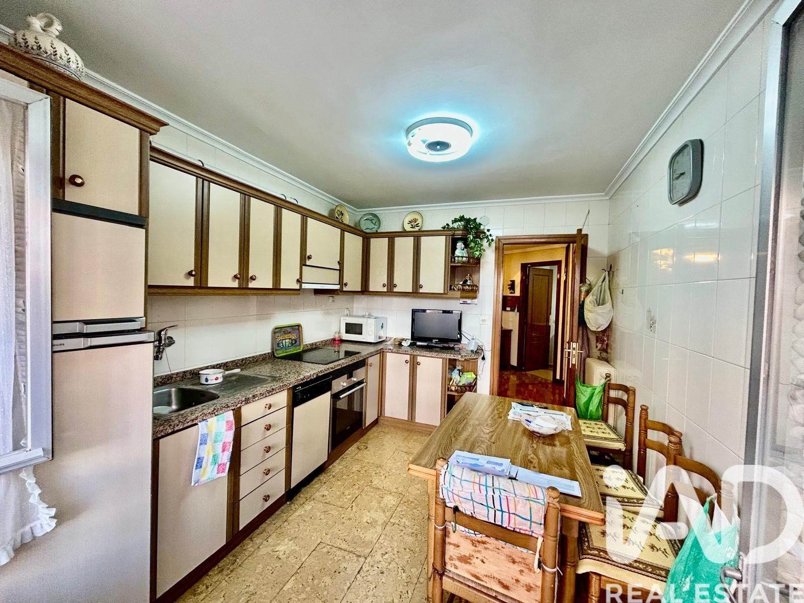 Huoneisto La Baneza, Leon, Espanja 4 makuuhuonetta, 147 m2 No. 195125