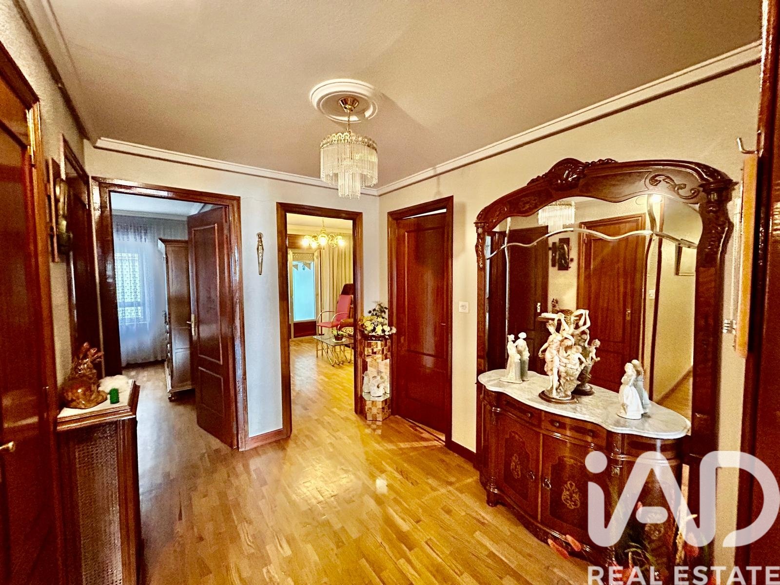Huoneisto La Baneza, Leon, Espanja 4 makuuhuonetta, 147 m2 No. 195125