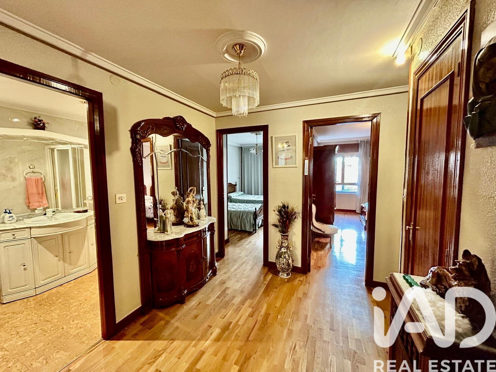Huoneisto La Baneza, Leon, Espanja 4 makuuhuonetta, 147 m2 No. 195125