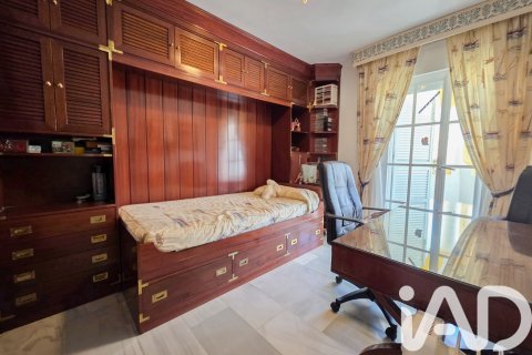 House à vendre à Malaga, Espagne, 6 chambres, 271 m2 No. 195130 - photo 18