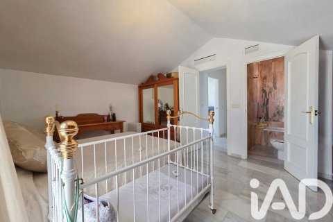House à vendre à Malaga, Espagne, 6 chambres, 271 m2 No. 195130 - photo 23