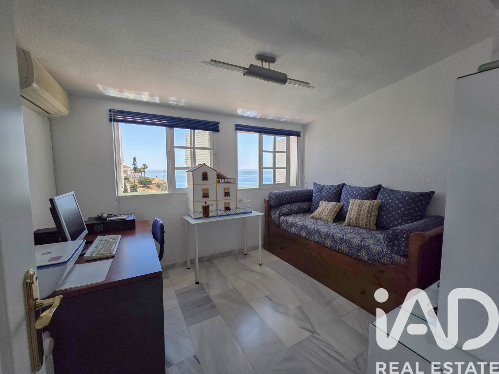 Сasa en Málaga, España 6 dormitorios, 271 m2 No. 195130