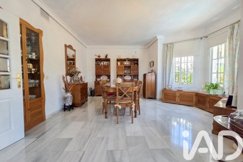 House à vendre à Malaga, Espagne, 6 chambres, 271 m2 No. 195130 - photo 8