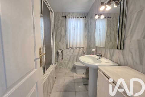 House à vendre à Malaga, Espagne, 6 chambres, 271 m2 No. 195130 - photo 17