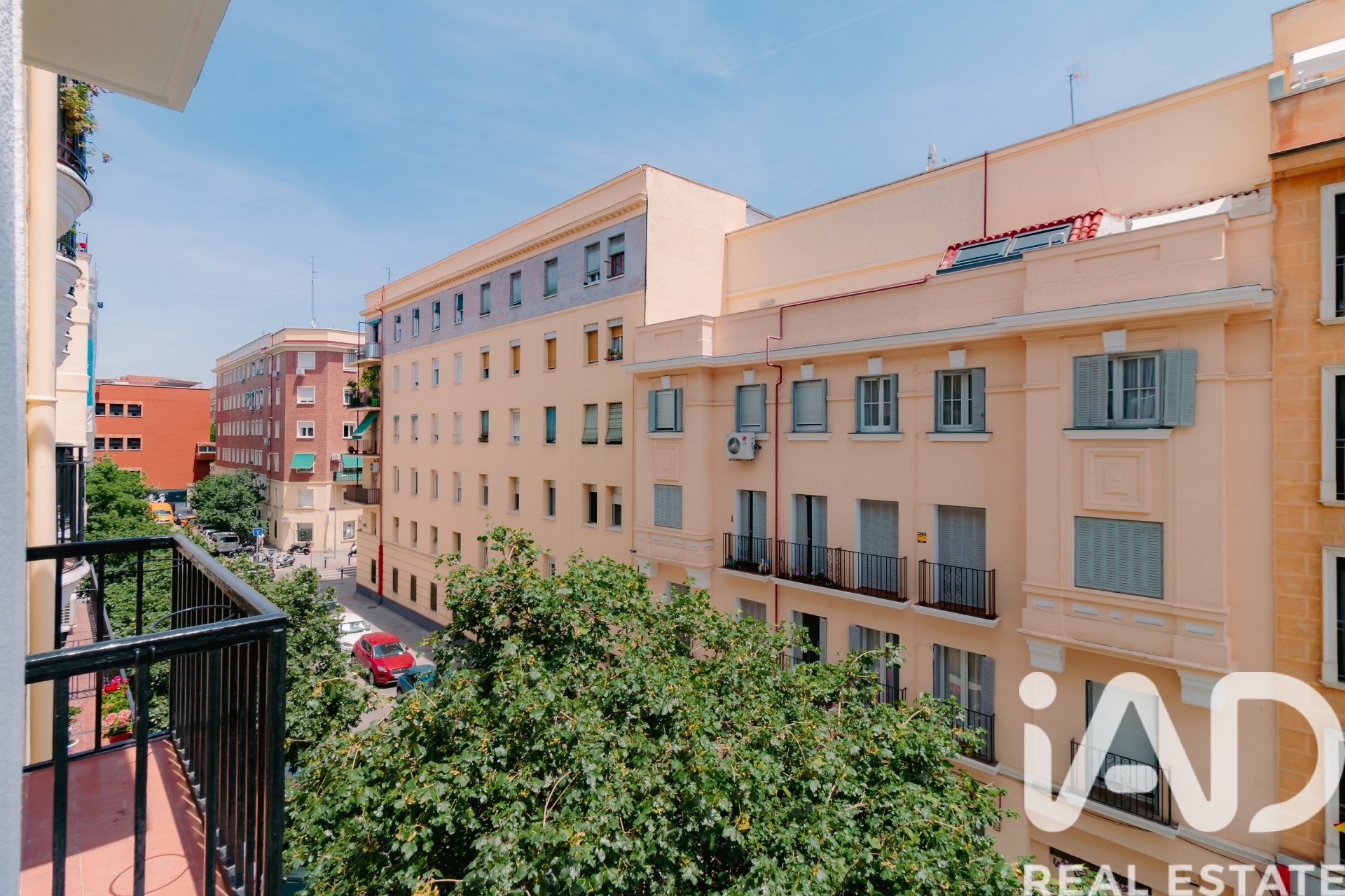 Apartament w Madrid, Hiszpania 4 sypialnie, 105 mkw. nr 195131