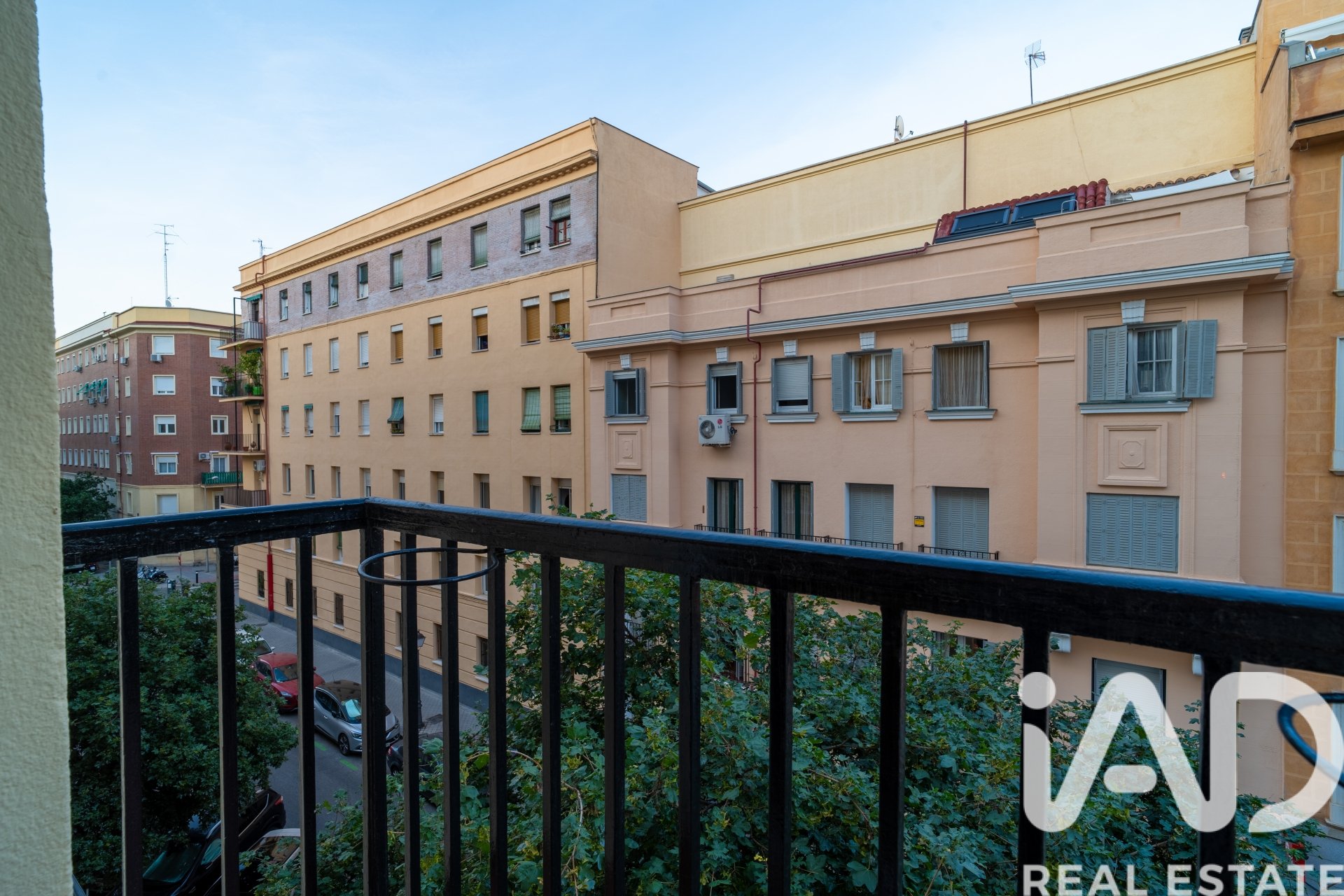 Apartament w Madrid, Hiszpania 4 sypialnie, 105 mkw. nr 195131