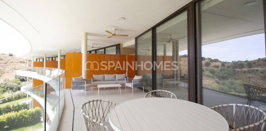 Apartamento en Fuengirola, Málaga, España 2 dormitorios, 90 m2 No. 148728