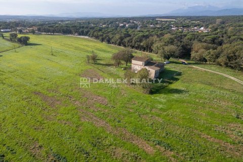 Linnat myytävänä Girona, Espanja, 9 makuuhuonetta, 500 m2 No. 177099 - kuva 5