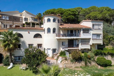 Dom w Lloret de Mar, Girona, Hiszpania 7 sypialni, 474 mkw. nr 177101 – zdjęcie 5