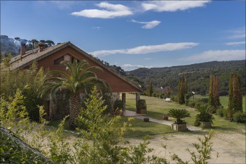 Talo myytävänä Sant Andreu de Llavaneres, Barcelona, Espanja, 5 makuuhuonetta,  No. 141324 - kuva 7