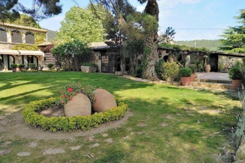 Hus till salu i Santa Cristina d'Aro, Girona, Spanien 9 sovrum, Nr. 141321 - foto 4