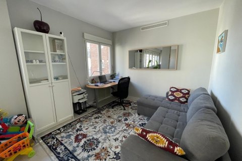 Apartment à louer à Madrid, Espagne, 1 chambre, 155 m2 No. 165729 - photo 6