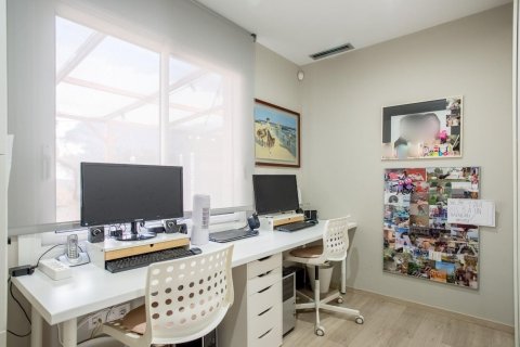 Продажа дома в Сан-Висенс де Монтальт, Барселона, Испания 5 спален, №140781 - фото 29