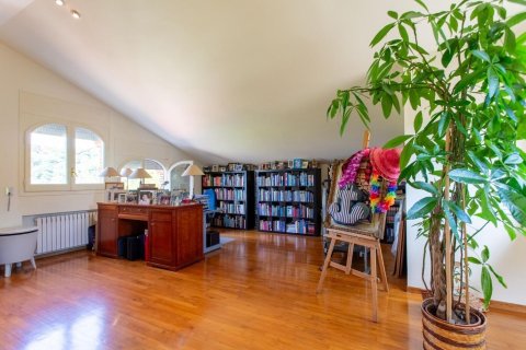 Продажа дома в Алелья, Барселона, Испания 4 спальни,  №140782 - фото 22