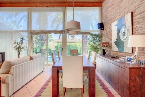 Māja pārdošanā Sant Pol de Mar, Barcelona, Spānijā 5 istabas, Nr. 140779 - attēls 11