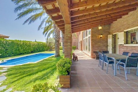 Māja pārdošanā Sant Pol de Mar, Barcelona, Spānijā 5 istabas, Nr. 140779 - attēls 2