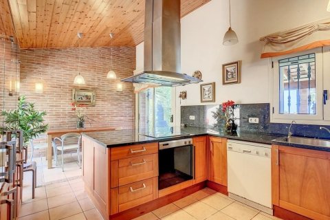 Māja pārdošanā Sant Pol de Mar, Barcelona, Spānijā 5 istabas, Nr. 140779 - attēls 12