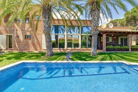 Māja pārdošanā Sant Pol de Mar, Barcelona, Spānijā 5 istabas, Nr. 140779 - attēls 3