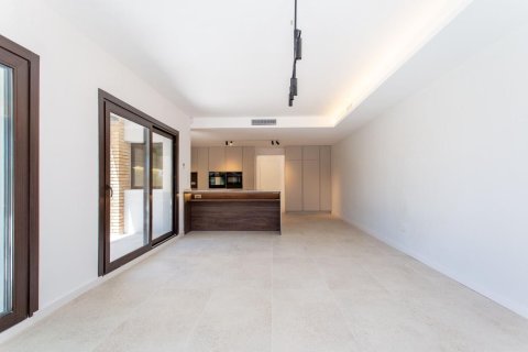 Сasa en venta en Arenys de Mar, Barcelona, España 4 dormitorios, No. 140780 - foto 14