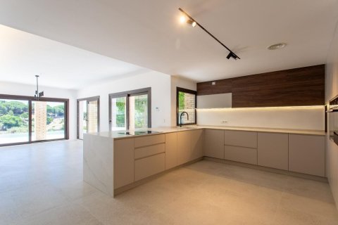 Сasa en venta en Arenys de Mar, Barcelona, España 4 dormitorios, No. 140780 - foto 11