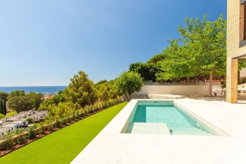 Сasa en venta en Arenys de Mar, Barcelona, España 4 dormitorios, No. 140780 - foto 4