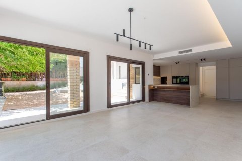 Сasa en venta en Arenys de Mar, Barcelona, España 4 dormitorios, No. 140780 - foto 9