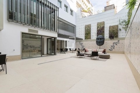 Apartament w Barcelona, Hiszpania 2 sypialnie, 169 mkw. nr 150761 – zdjęcie 28