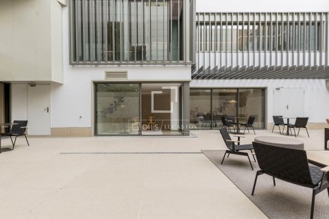 Apartament w Barcelona, Hiszpania 2 sypialnie, 169 mkw. nr 150761 – zdjęcie 29