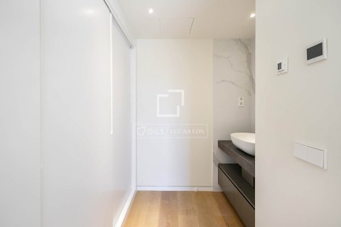 Dzīvoklis pārdošanā Barcelona, Spānijā 1 istaba, 82 m2 Nr. 150759 - attēls 18